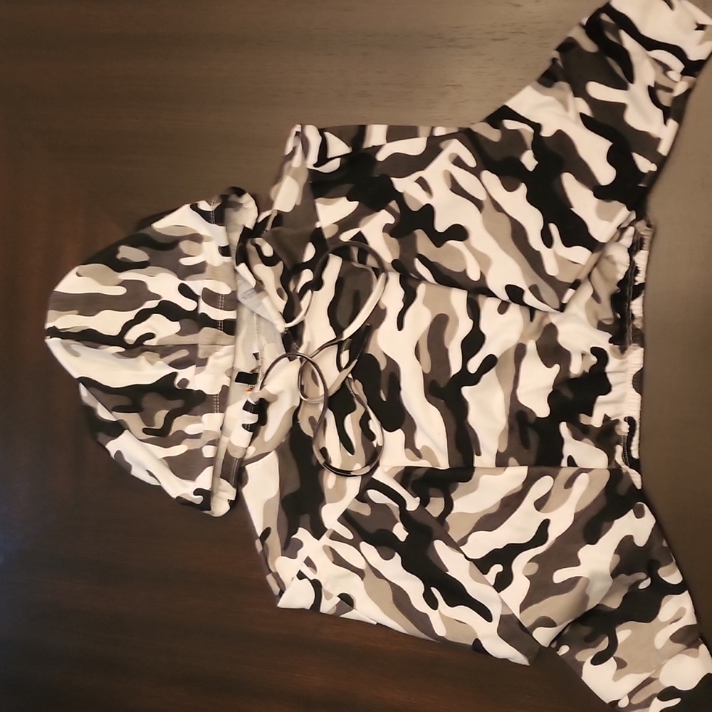 Ups & Down Casual Long Sleeve Camouflage Crop Hoodie